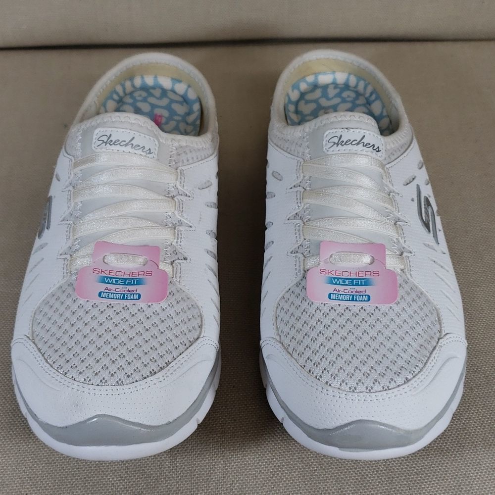 SKECHERS SLIP ON SNEAKERS BFPM-08-082